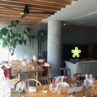 パーティ会場（Livingroom）