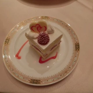 ウェディングケーキ
