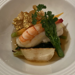 魚料理(真鯛と海老の淡雪蒸し仕立て)