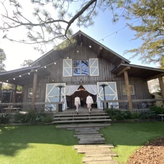 BARN&FORESTといえばこのチャペルです！