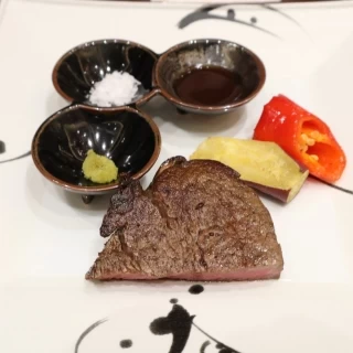 お肉