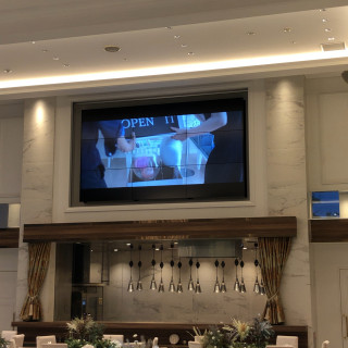 巨大モニター