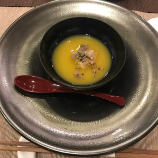 鯛の鱗がパリパリのスープ