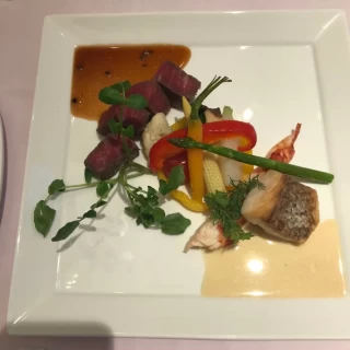 メインがどーんと