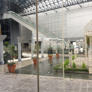 駅構内にほど近い中庭|562407さんのホテルグランヴィア京都の写真(1034079)