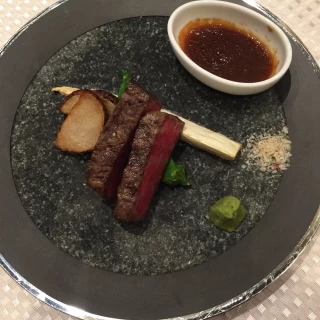 メイン