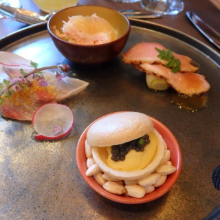 食事は見た目がオシャレで食べやすいのがよかったです。