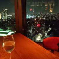 試食会場の夜景