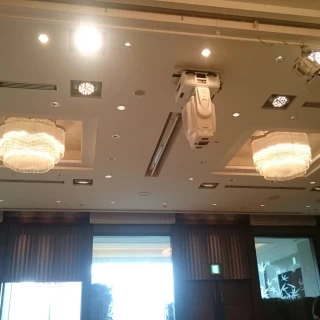 天井と窓の雰囲気
