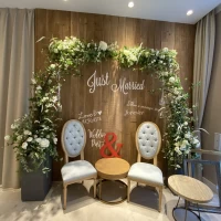 会場に入る前にあるのでここで写真を撮る方が多いみたいです