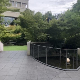 挙式後にここでフラワーシャワーをしました