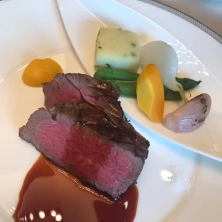 お肉料理も美味しかったです