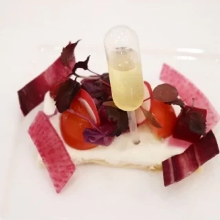 視覚でも楽しめるお料理です。