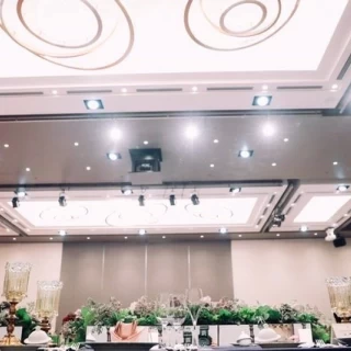 豪華な会場の様子です。