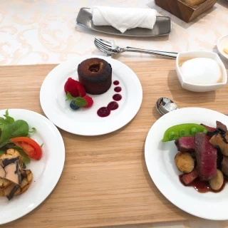 お肉が柔らかくてとても美味しかったです。