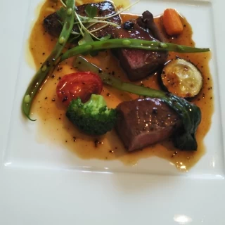 お肉やわらかいです