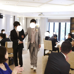 新郎友人によるエスコート退場|563444さんのPARK WESTON HOTEL&WEDDING（パークウエストン ホテル&ウエディング）の写真(1046134)