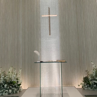 天井が高く透明度抜群！
