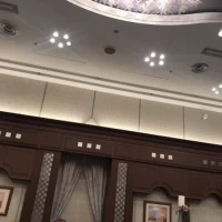 照明がお花の形をしていてとても可愛らしかったです。