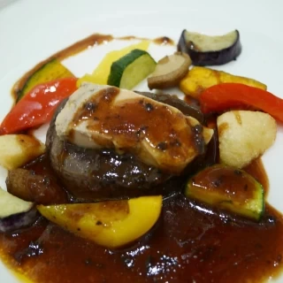お肉が柔らかくて最高でした。