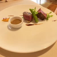 メイン