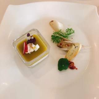 最初にゲストをおもてなしするアミューズ