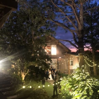 夕方からの挙式