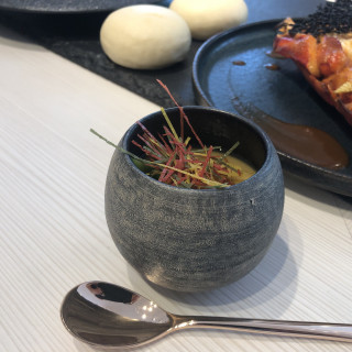 手毬麩、カラフルな湯葉がのった茶碗蒸し？