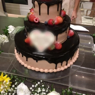 とてもデザイン性のあるかわいいケーキでした
