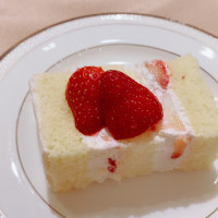 ケーキ甘すぎず美味しかったです