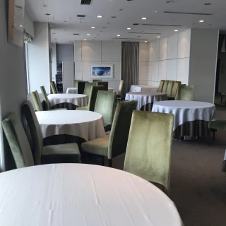 上階の披露宴会場。普段はレストラン営業です。