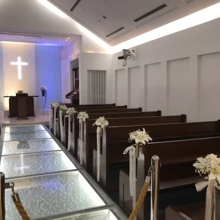 64人まで着席できる
