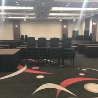 普段は会議場としても使用しています。