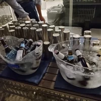 クラフトビールと輸入ビール飲み放題のビールバーです。