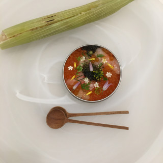 海鮮とキャビアの料理です。
