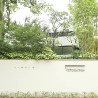 会場の入り口。ここでも写真撮影していただきました