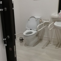 車椅子の使えるトイレ