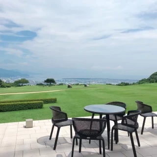 ガーデンウエディングも可能だそうです。