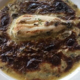 名物の舌平目のボンファムは初めて食べて衝撃的に美味しかったで