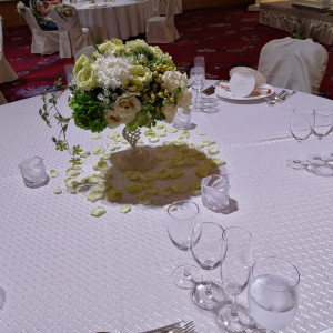 ゲストテーブルのコーディネート例です|565149さんのオークラアクトシティホテル浜松の写真(1059686)