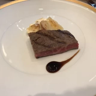 お肉料理