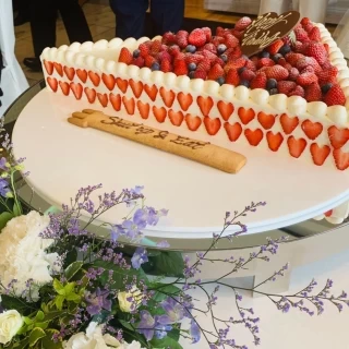 ホテル手づくり生ケーキ！特別オーダーしました