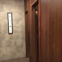 男子トイレ個室2つ