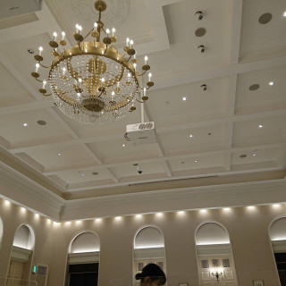 披露宴会場シャンデリア