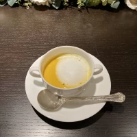 季節のポタージュのカボチャのポタージュ。