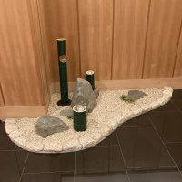 仏前式会場前は和のイメージで作られています。