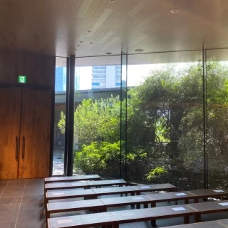 背面がガラス張りなので写真写りがよいとのこと