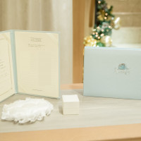 会場プレゼントの芳名帳・結婚証明書。リングピローは手作りです