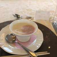 栗と紫芋のクリームスープは、下に茶碗蒸しがあり、好評でした。