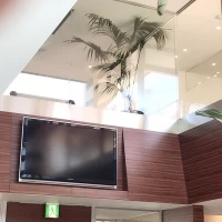 ロビーにはモニターがついています。